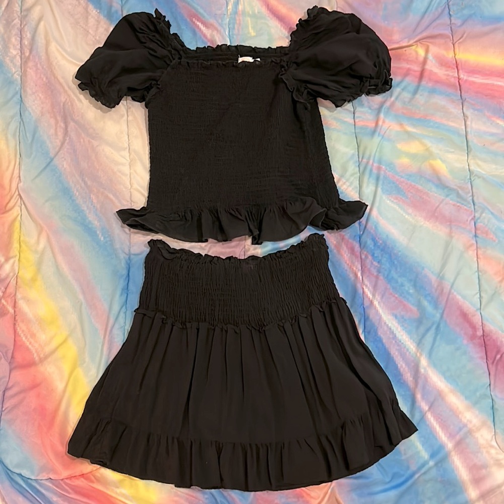 🖤So Cute 2pc girls Black smocked top and skirt Size XL(14/16 Plus) Boho